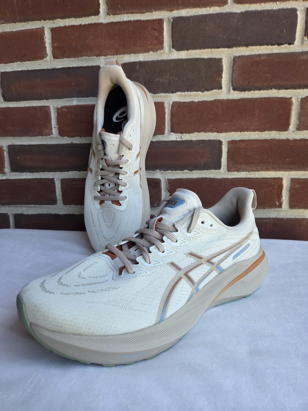 ASICS GT-2000 13 Men's 8.5 Pale Oak Feather Grey Running Shoes